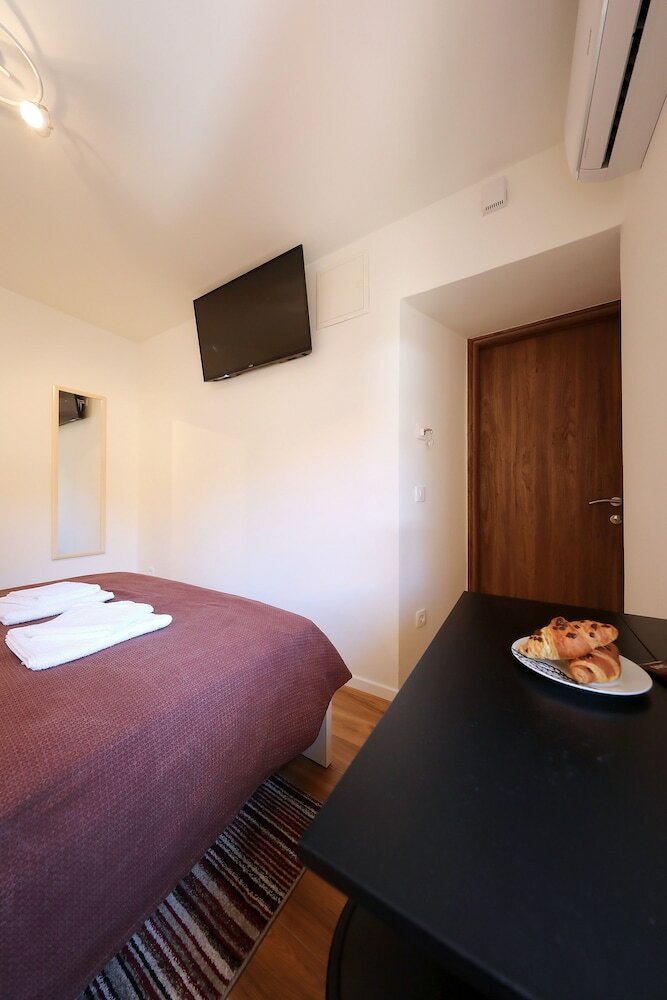 Hotel Pyrotima Apartments