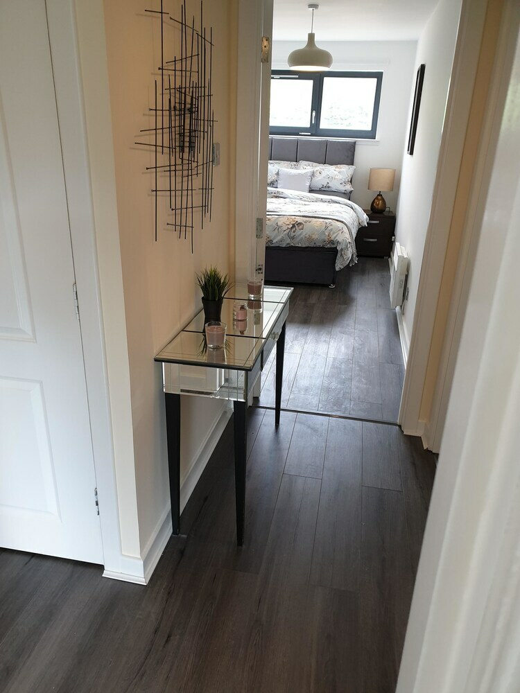 The Point Glasgow 2 Bed Apartment