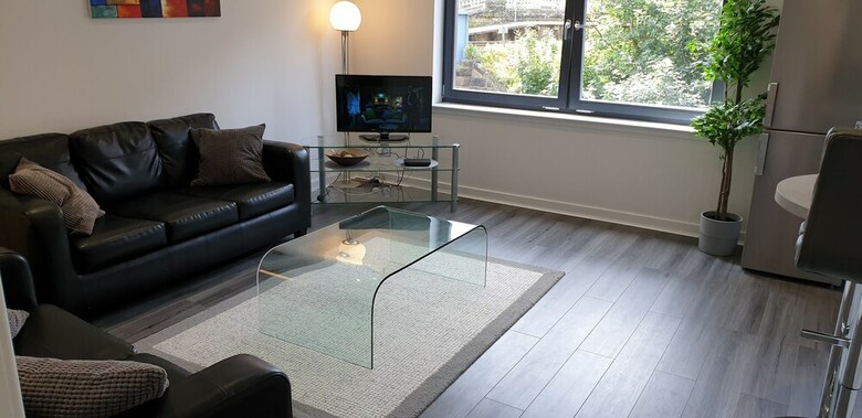 The Point Glasgow 2 Bed Apartment