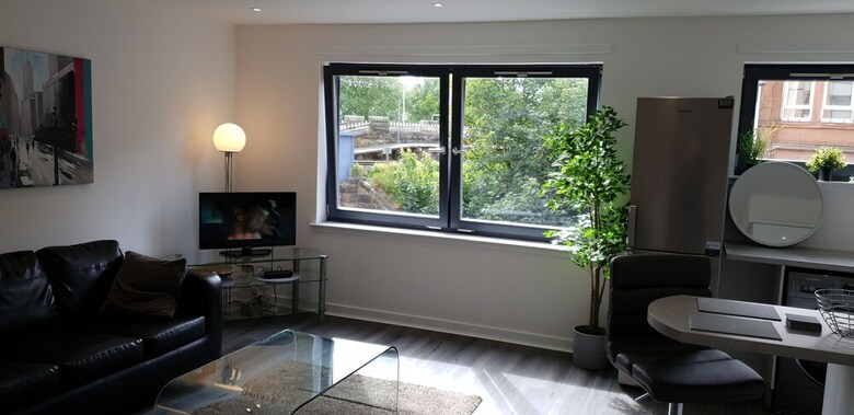 The Point Glasgow 2 Bed Apartment