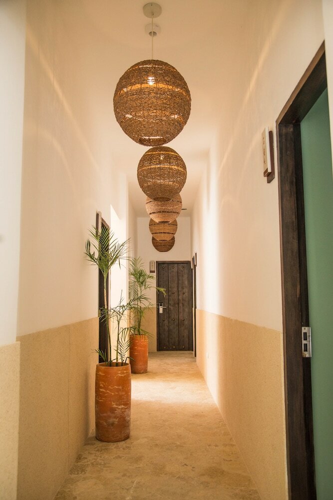 Hotel Soy Local Insignia