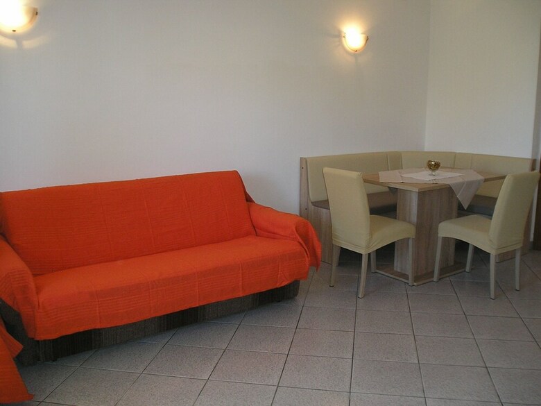Apartments Milana
