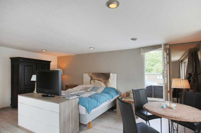 Apartamento Stylish Studio In Houseboat