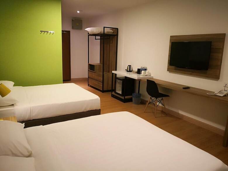 Hotel Aman Tioman Beach Resort