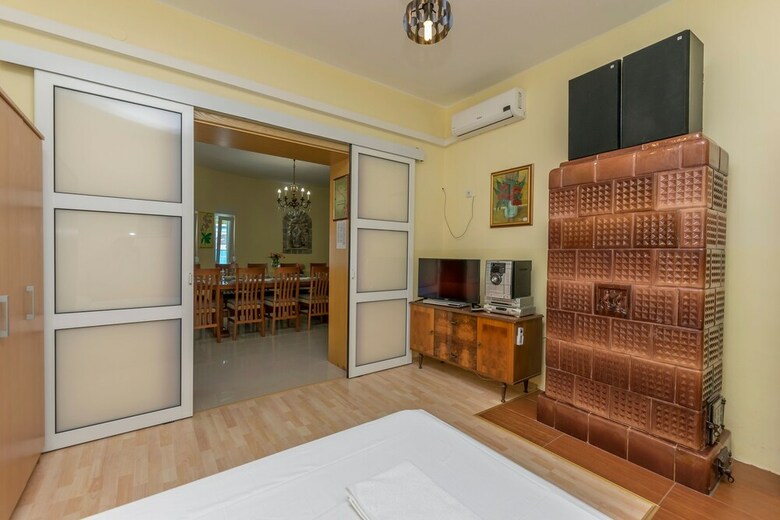 House Vila Rosales