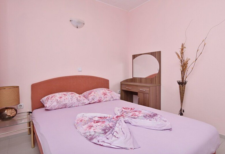 Apartments And Rooms Villa Mia