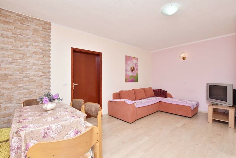 Apartments And Rooms Villa Mia