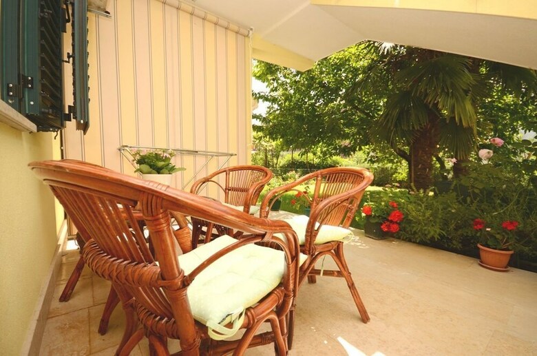 Apartments And Room Mirjana