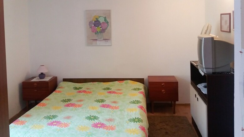 Apartments And Room Mirjana