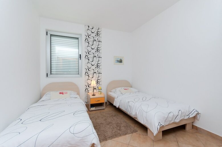 Apartments Valbruna