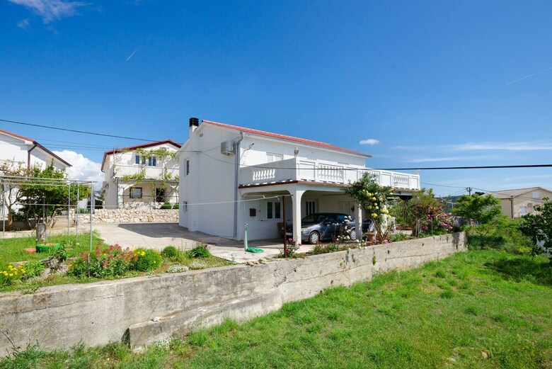 Apartment Bigterrace