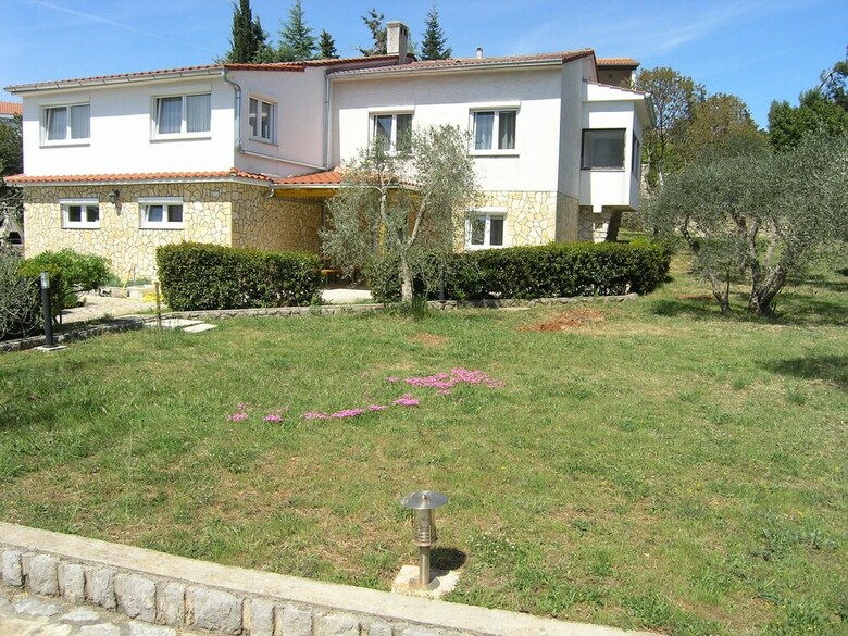 Apartment And Room Martina