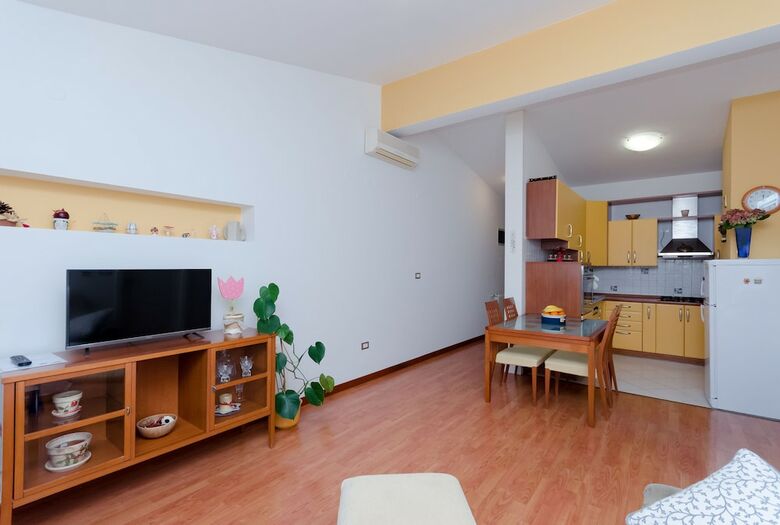 Apartments Biserka