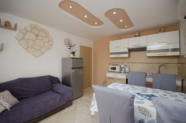 Apartments Mirjana