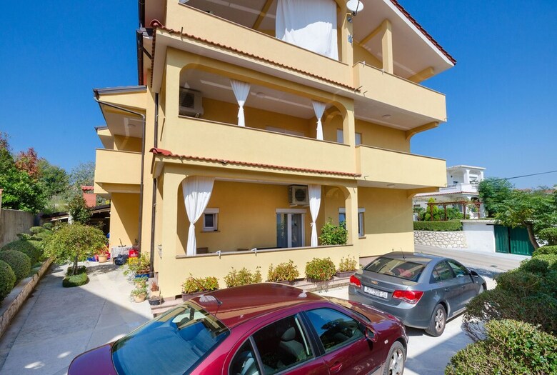 Apartments Mirjana