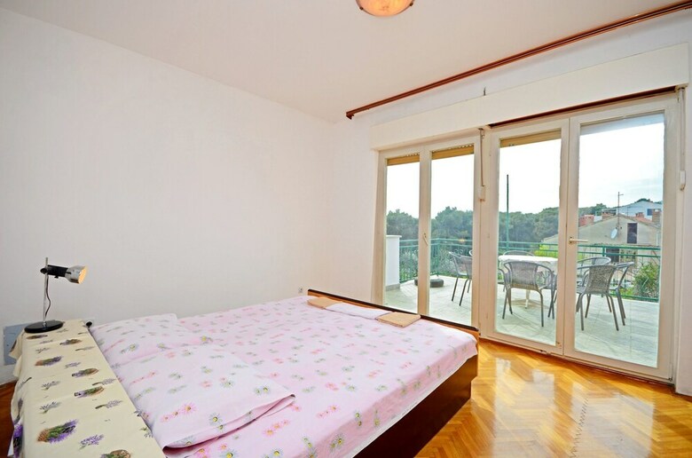 Apartments Mare