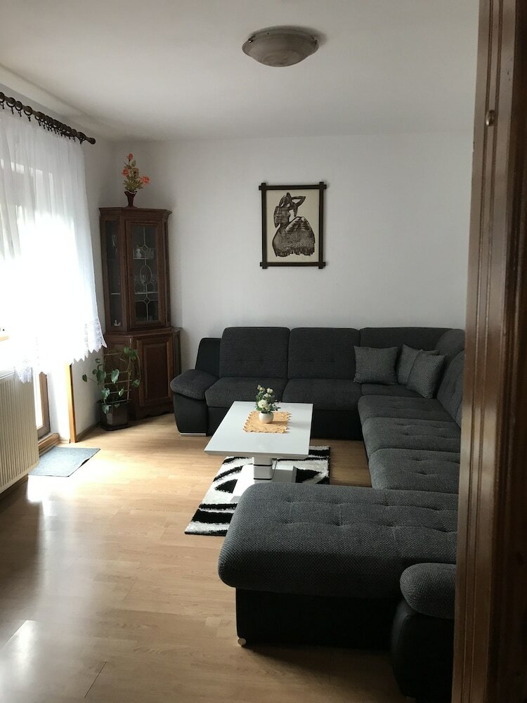 Apartments Ru?a
