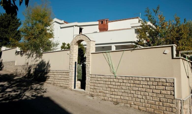 Villa Doris