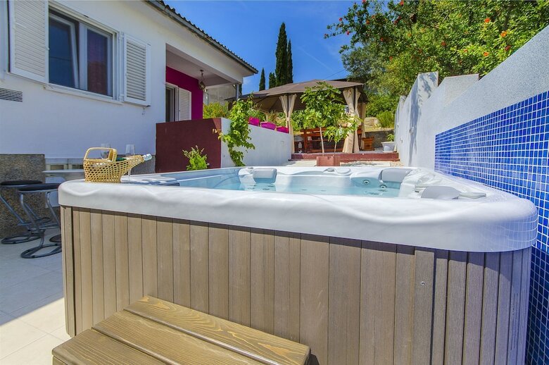 Villa House Pinky