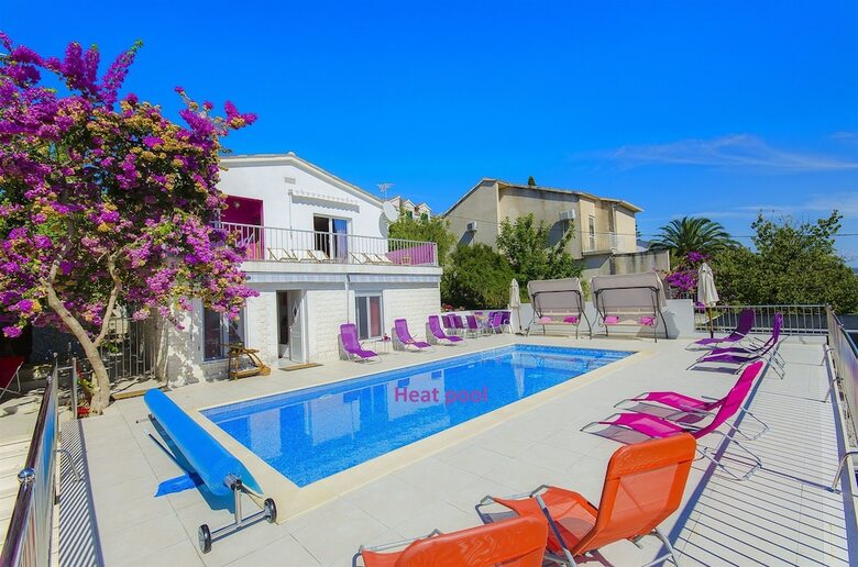 Villa House Pinky