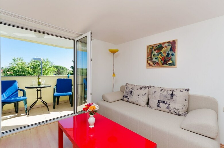 Apartment Mladen