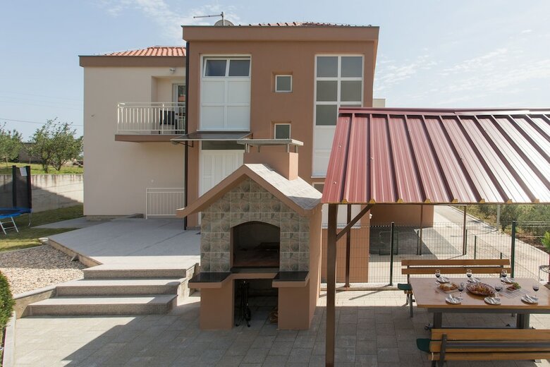 Villa Honey