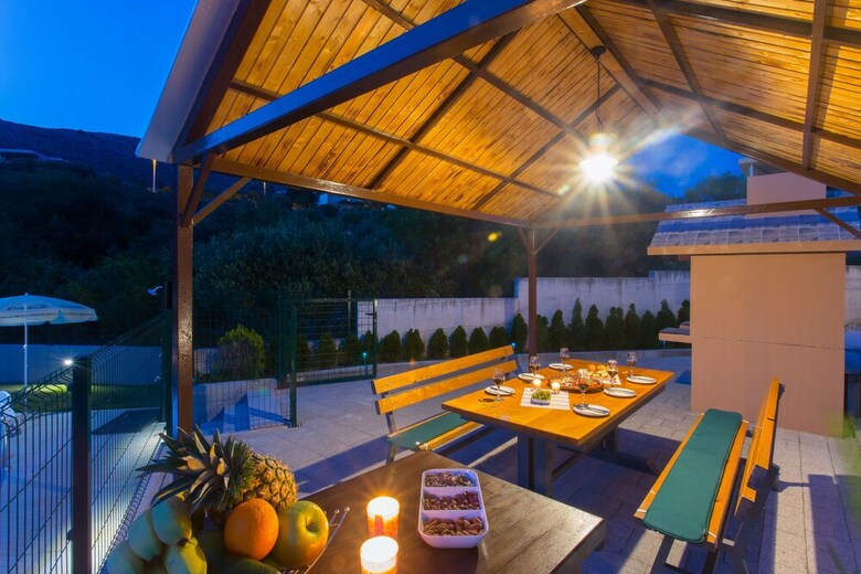 Villa Honey