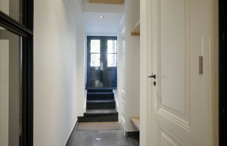 Modern & Luxurious 2 Bedroom Apartment