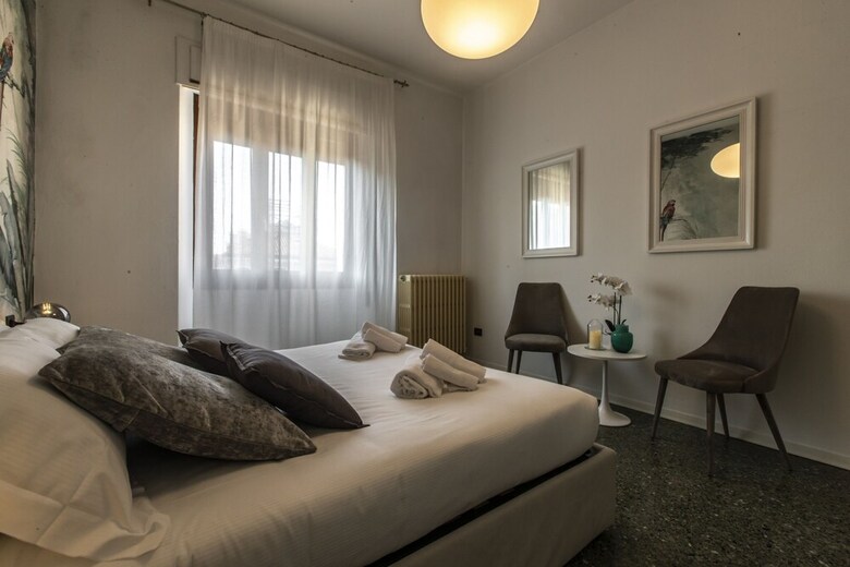 Greci Canal View Apartment R&r