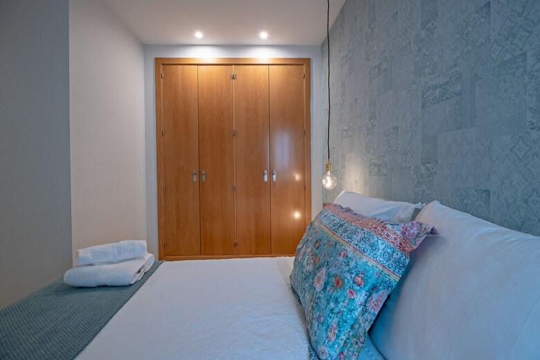 Apartamentos Apto La Latina Plaza Cascorro Ecm18