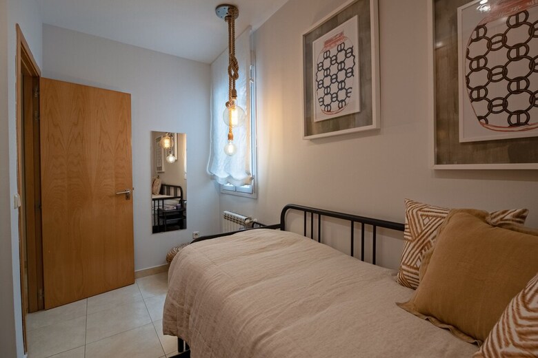 Apartamentos Apto La Latina Plaza Cascorro Ecm18