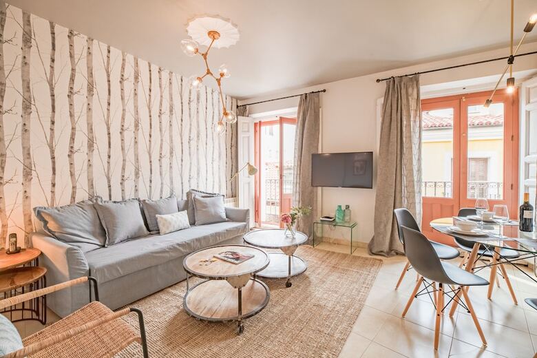 Apartamentos Apto La Latina Plaza Cascorro Ecm18