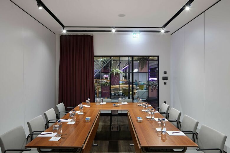 Hotel Yotelair Istanbul Airport Airside