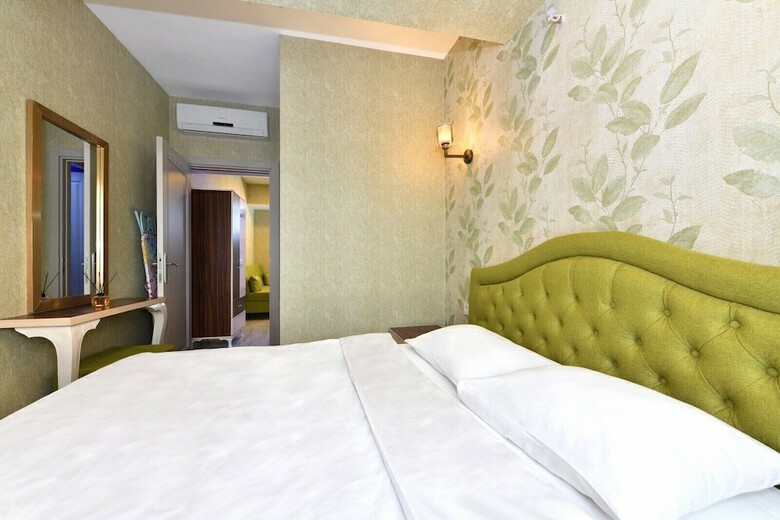 Sea Moon Hotel