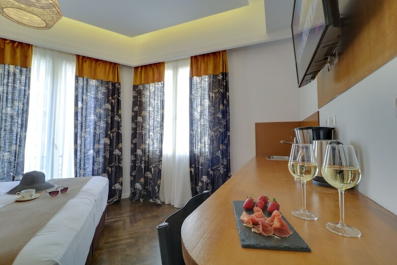 Apartamentos Athinn Residence