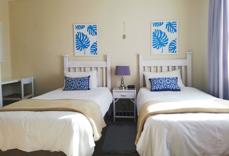 Bed & Breakfast Blouberg Dolphin Inn
