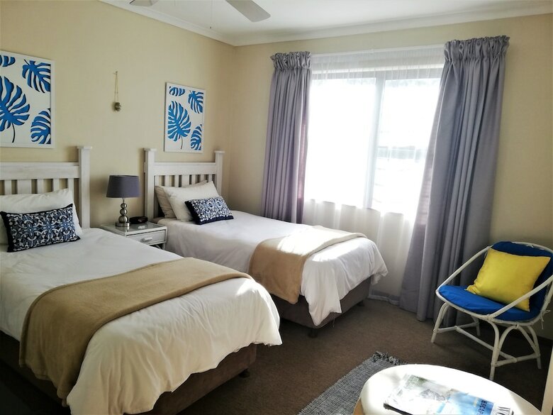 Bed & Breakfast Blouberg Dolphin Inn