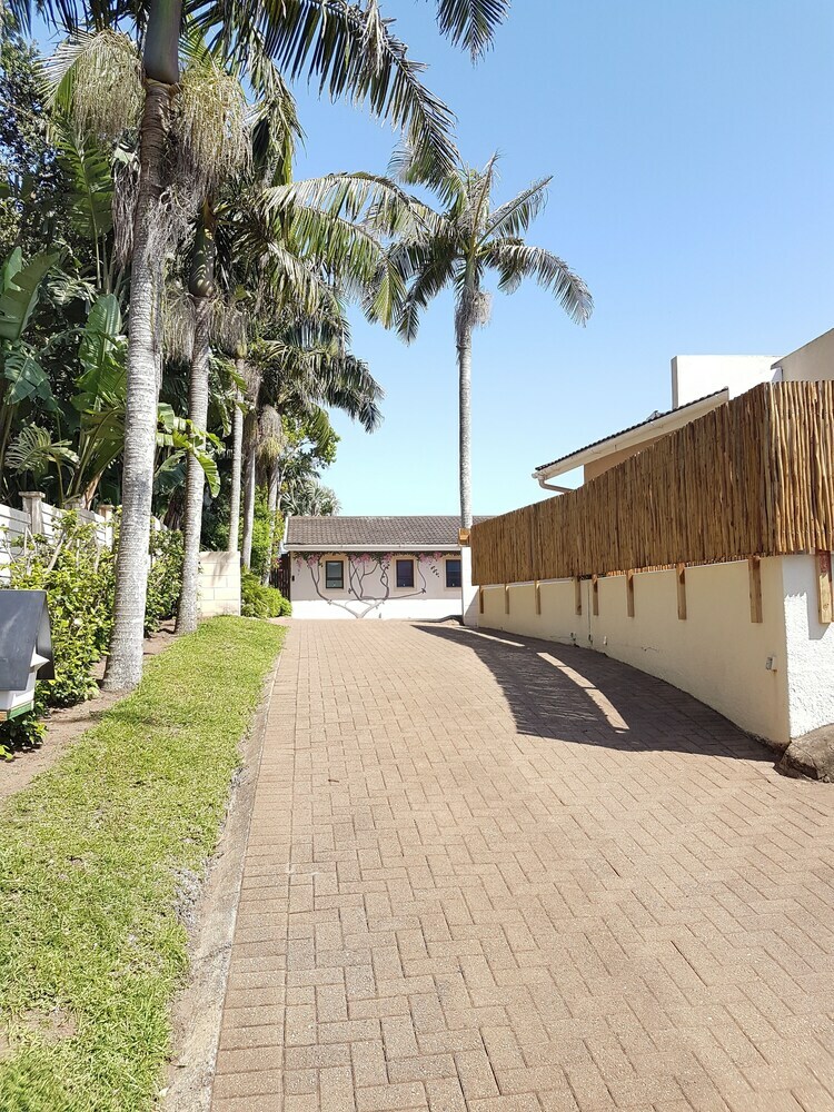 Sunbirds B&B - Adults Only