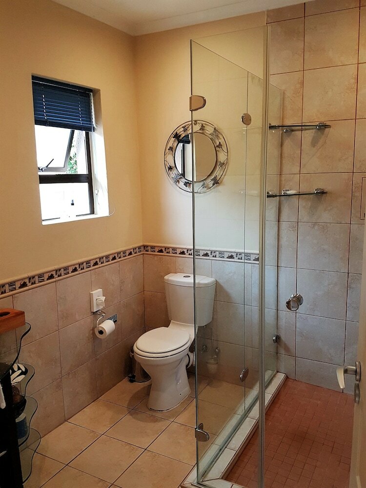 Sunbirds B&B - Adults Only