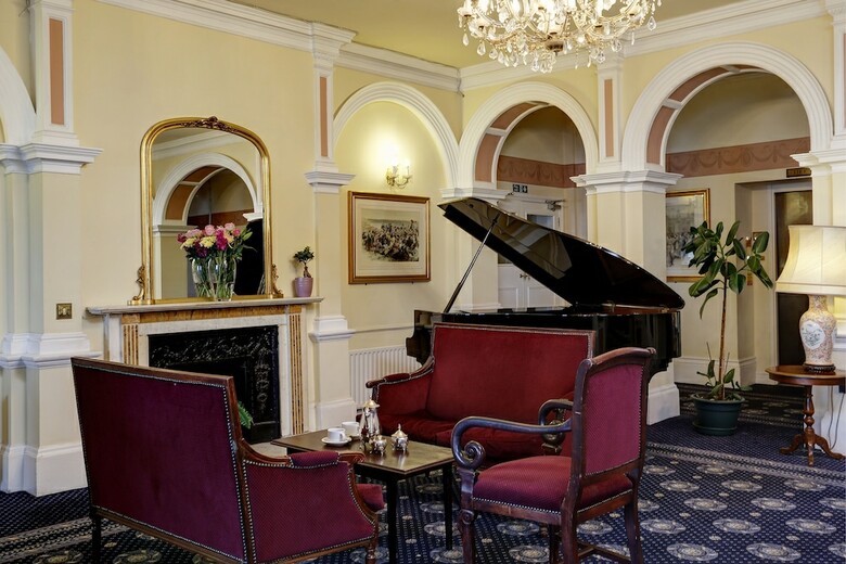Royal Victoria Hotel