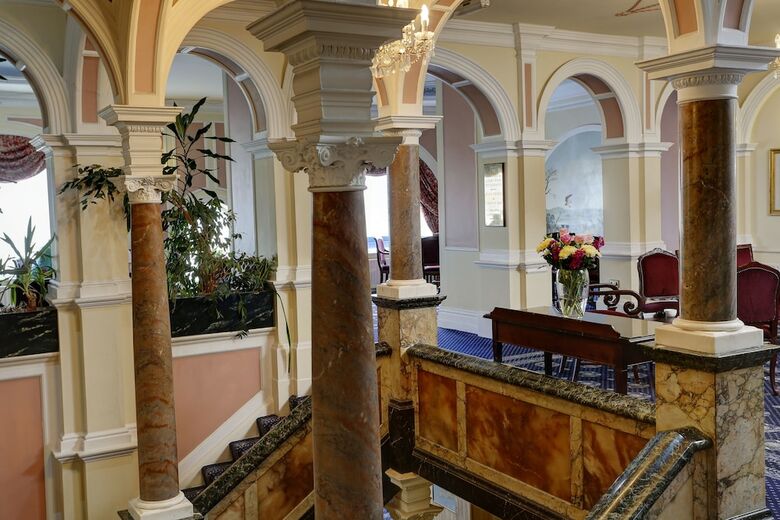 Royal Victoria Hotel