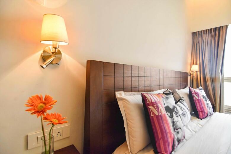 Aparthotel Landmark Suites