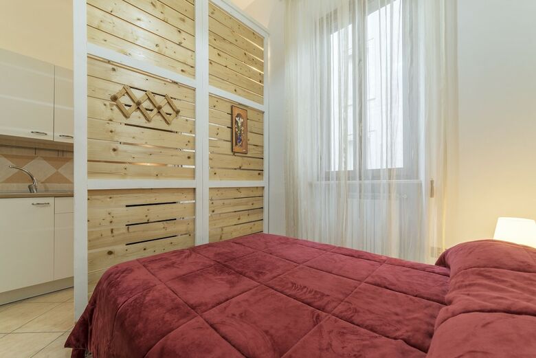 Apartamento Vittorio Emmanuele & Colosseo Studio