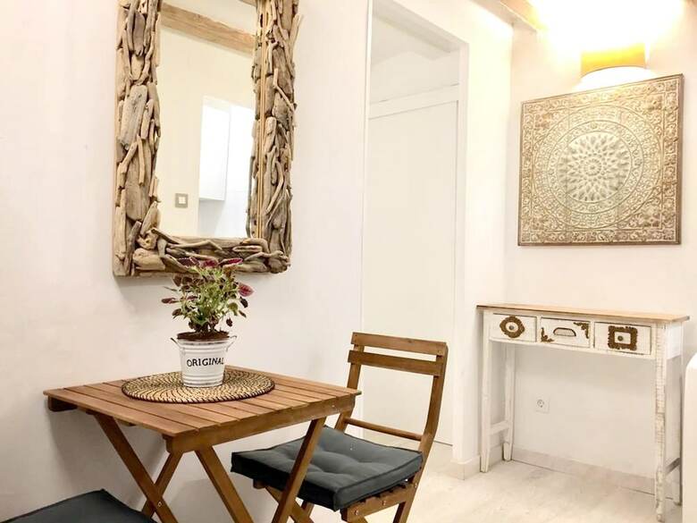 Apartamentos Studio In Barcelona, With Wifi