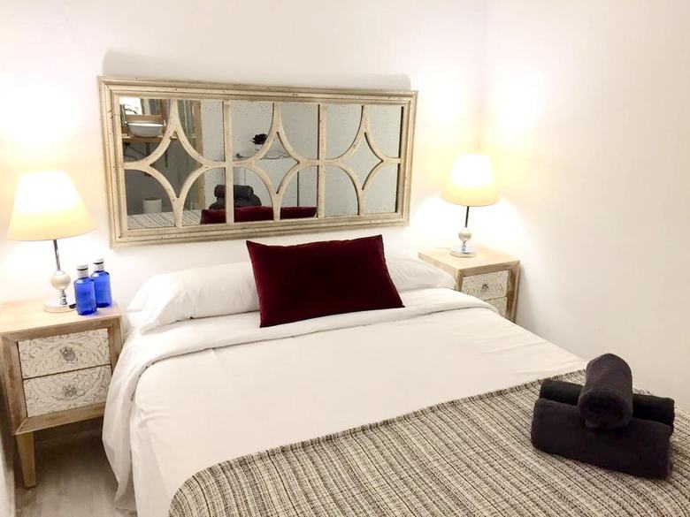 Apartamentos Studio In Barcelona, With Wifi