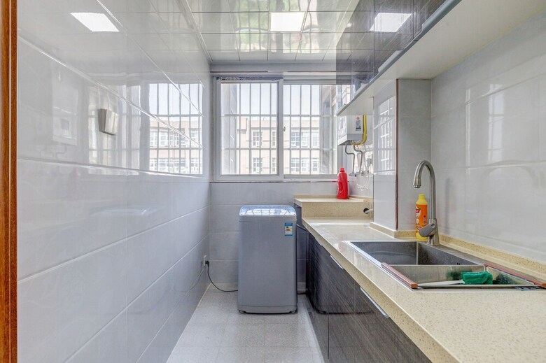 Tang Paradise Apartment