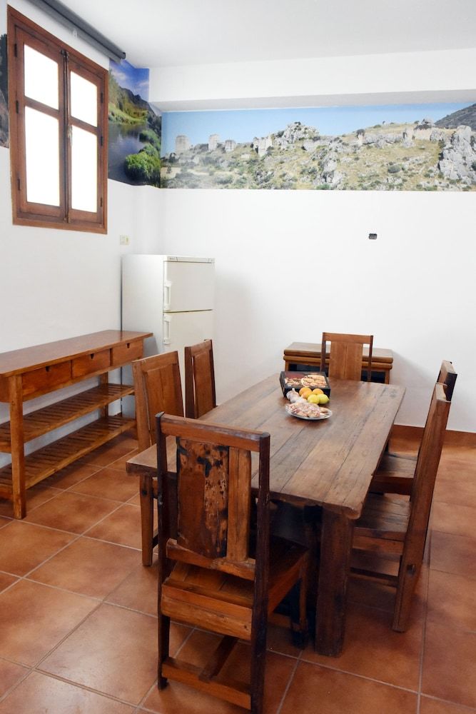 Apartamentos Holidays2caminito Del Rey