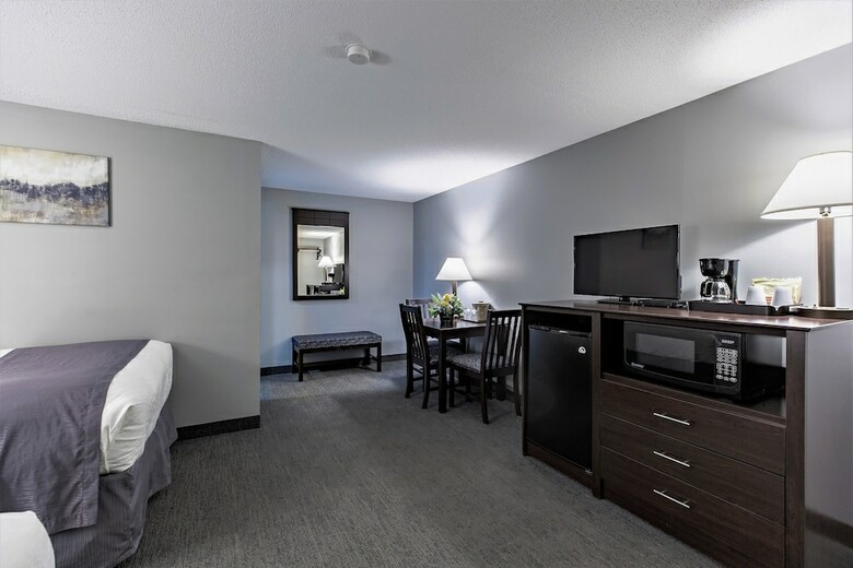 Motel Mt Madison Inn & Suites