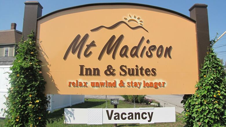 Motel Mt Madison Inn & Suites
