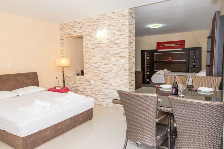 Hotel Jovan Apartments
